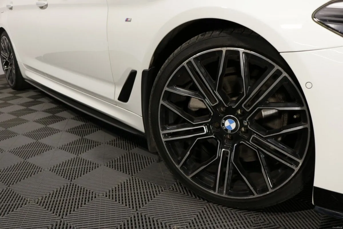 BMW 5-Series 520D M SPORT 2.0L DIESEL SALOON - Image 4