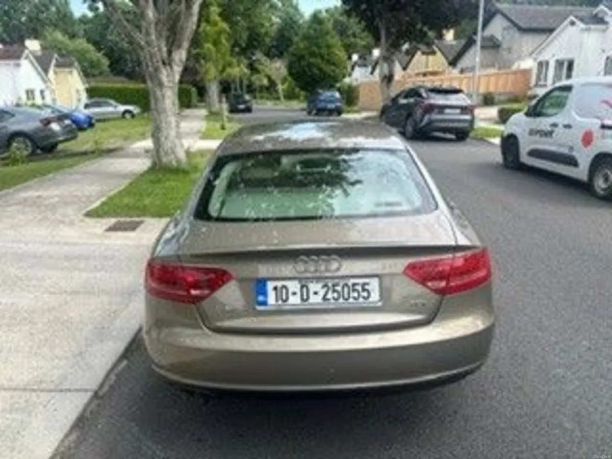 Audi A5 2010 - Image 2