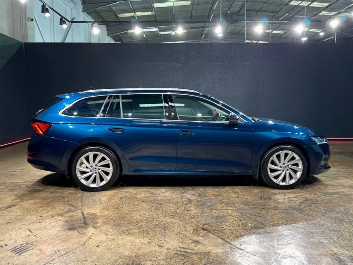 Skoda Octavia 1.0 MANUAL - ALLOY WHEELS - MULTI FU - Image 3