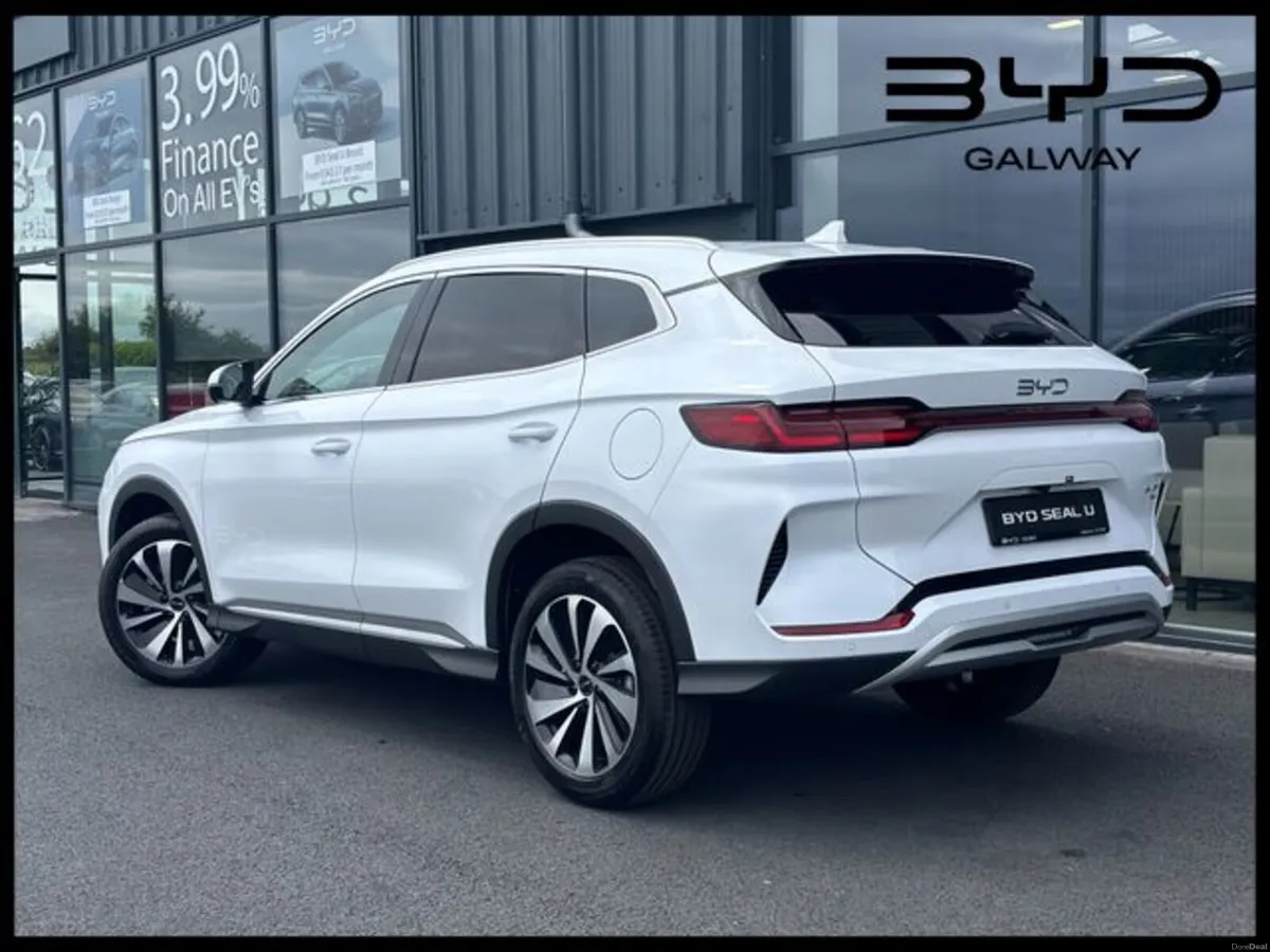 BYD SEAL U DM-i Comfort 26.6kWh **125km EV Range** - Image 2