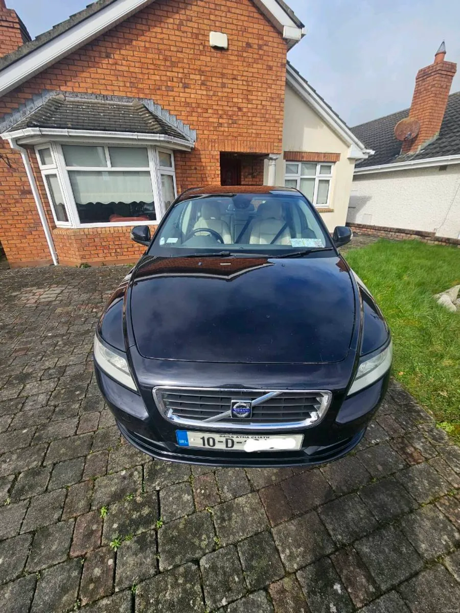 2010 Volvo S40 - Image 1