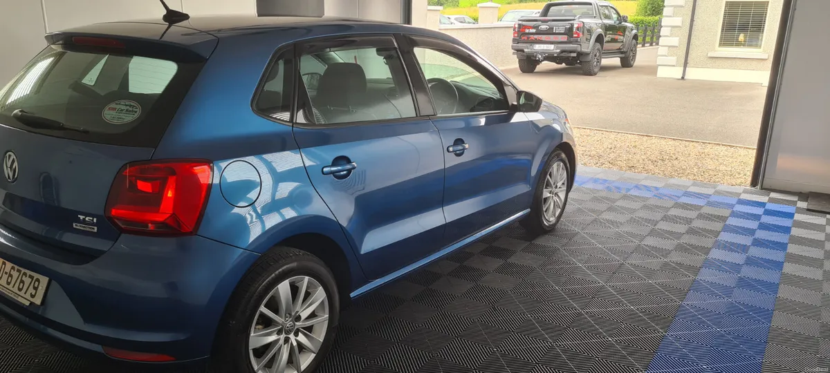 Volkswagen Polo 2017 - Image 4