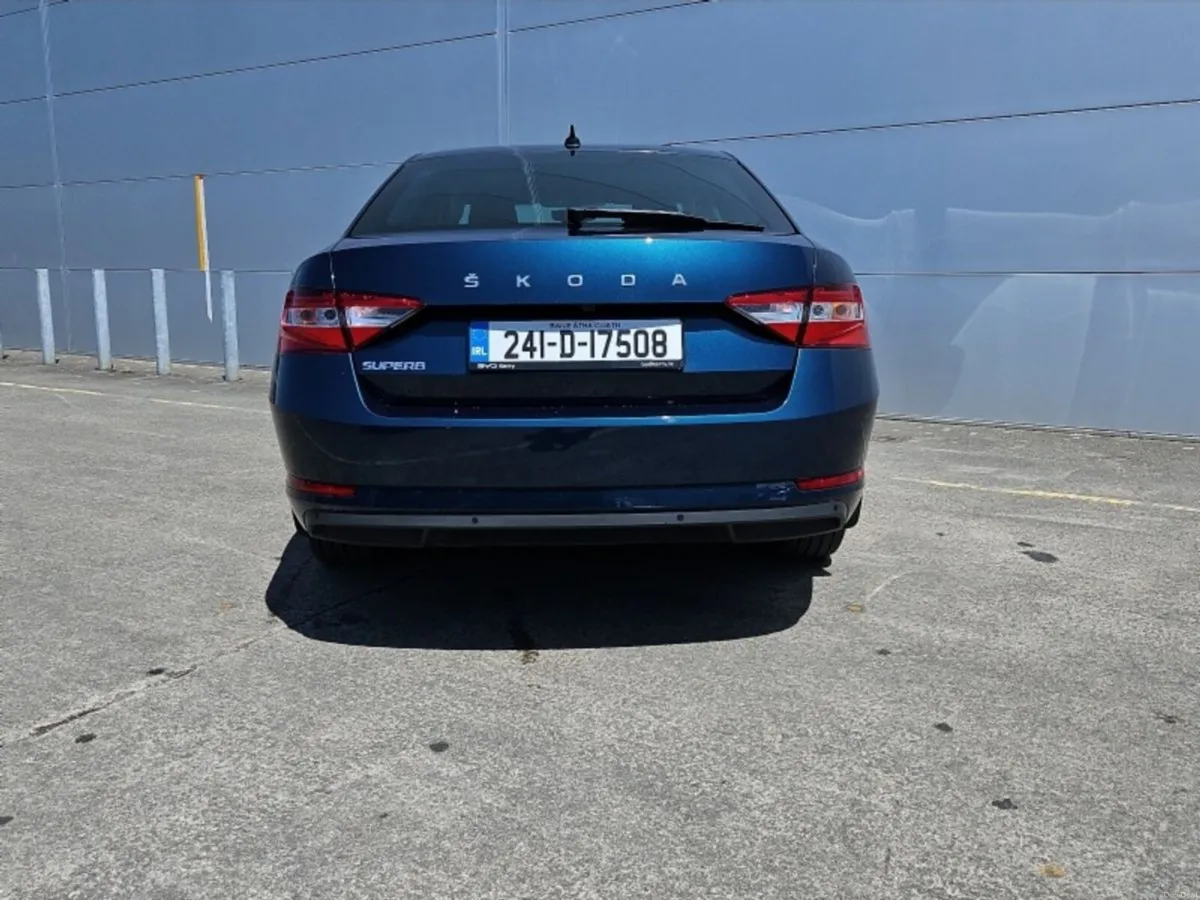 Skoda Superb Superb Ambition  2.0TDI 150HP DSG - Image 4