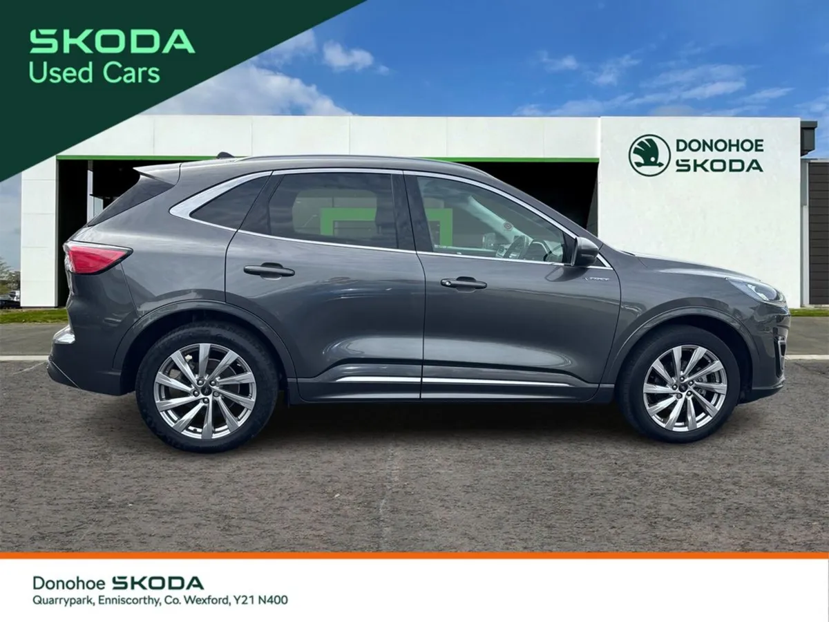 Ford Kuga 2.5 Duratec 190PS FHEV Vignale Auto - Image 4