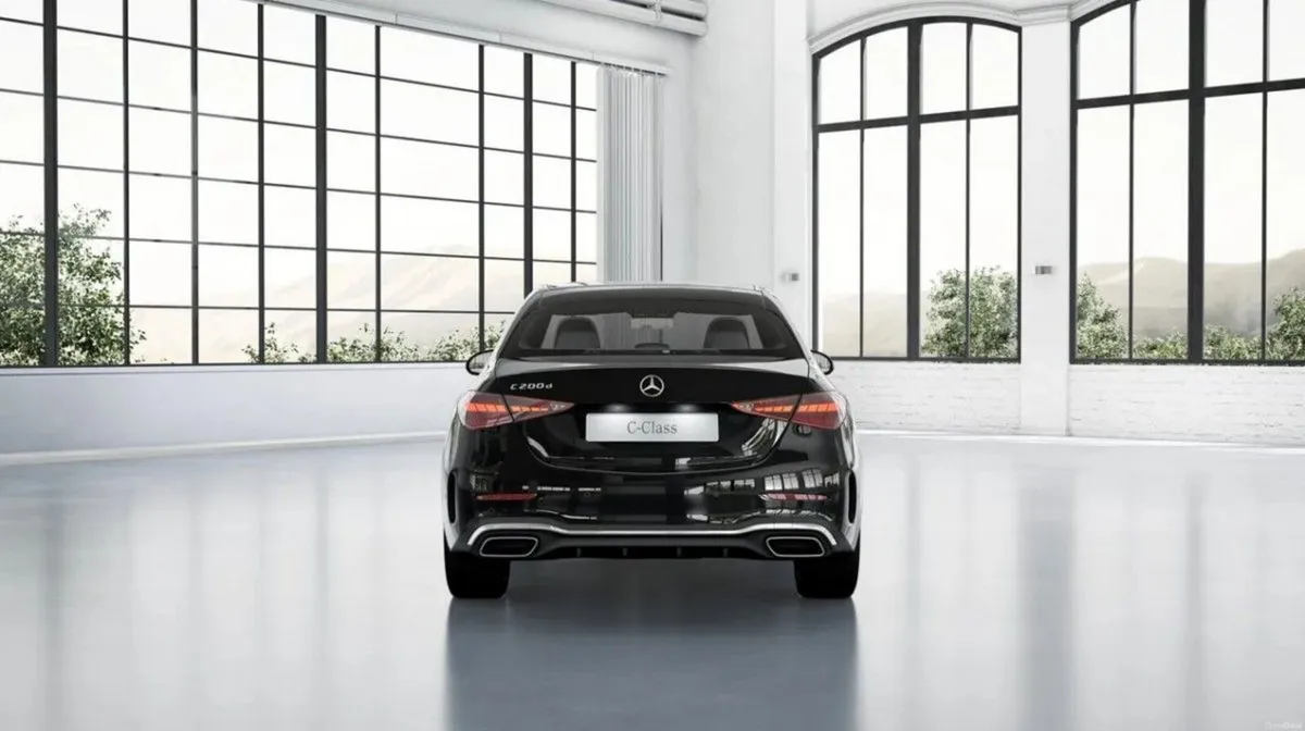 Mercedes-Benz C-Class C 200d AMG LINE PLUS EDITION - Image 4