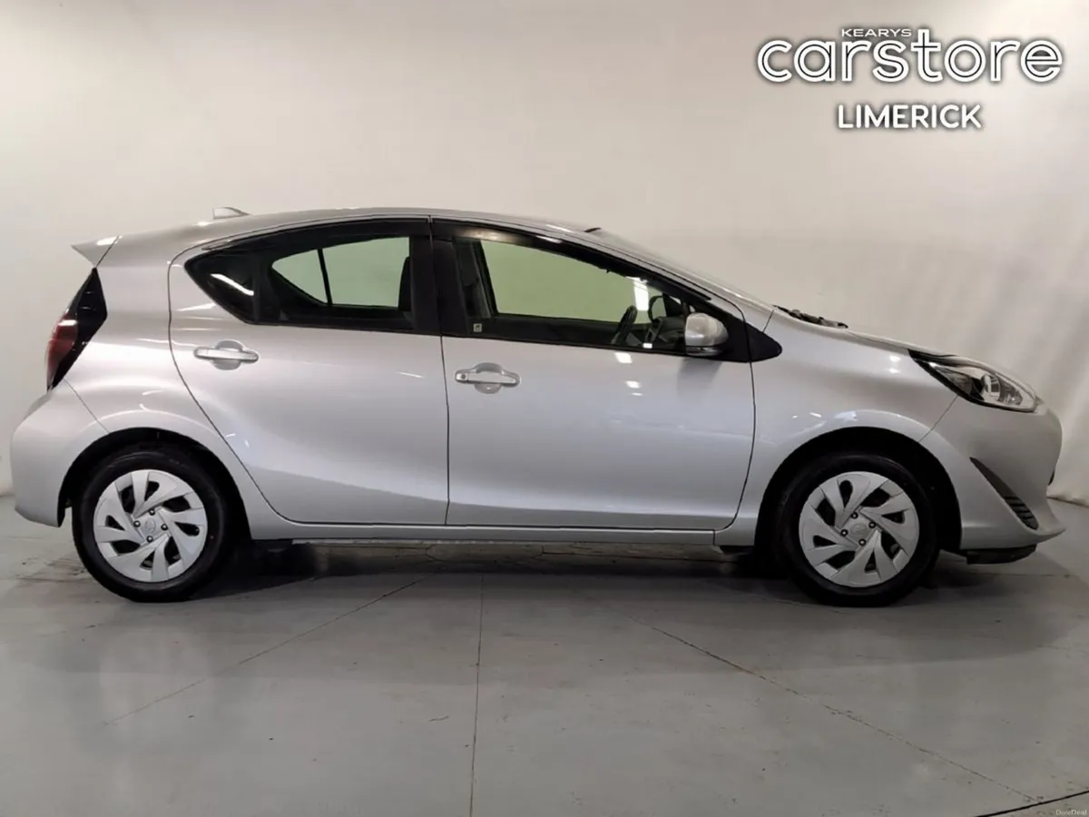 Toyota Aqua 1.5 - Image 2