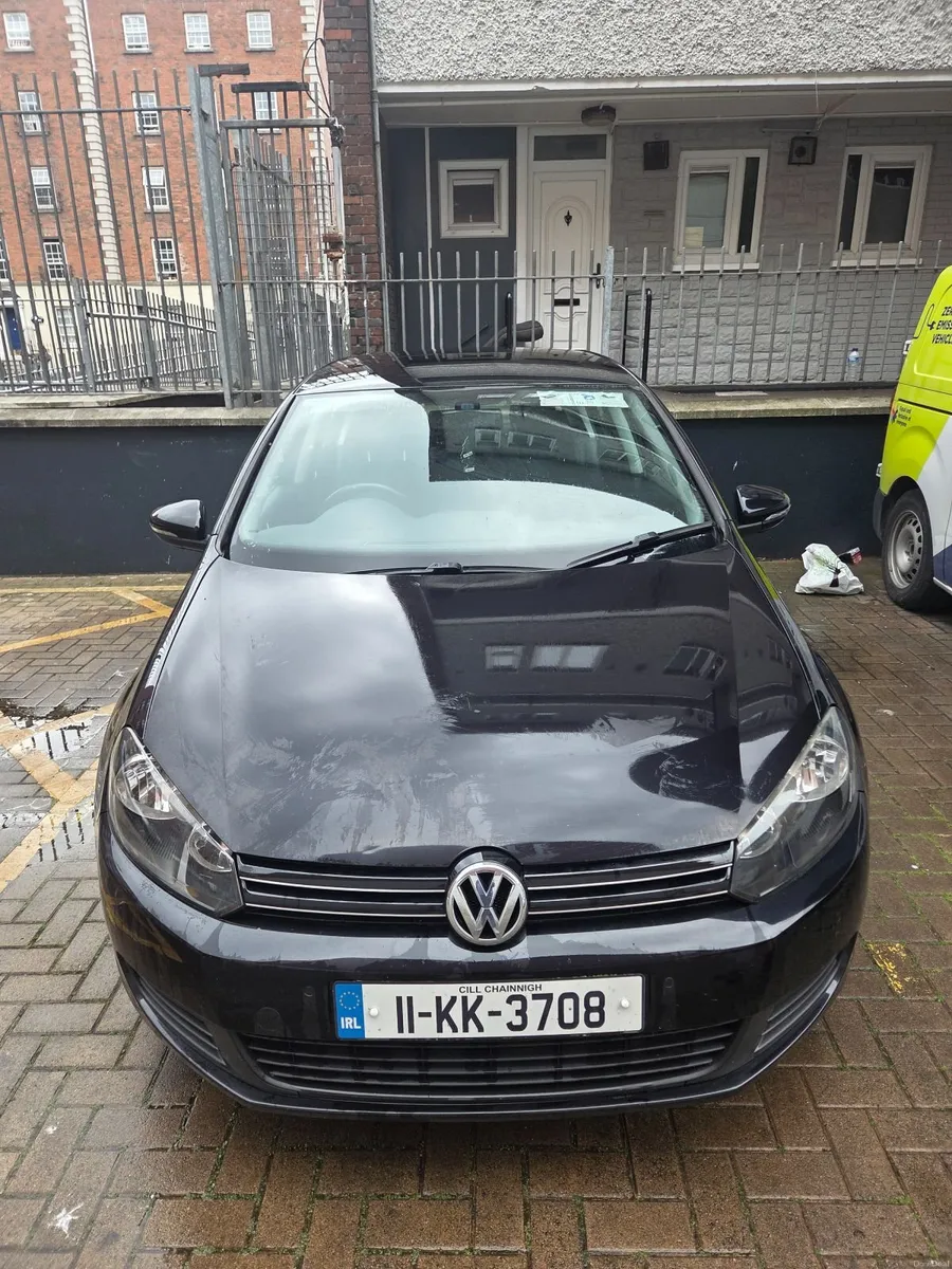 Volkswagen Golf 2011 - Image 1
