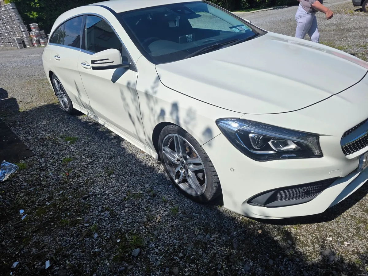 Mercedes-Benz CLA 180 2017 Automatic - Image 1