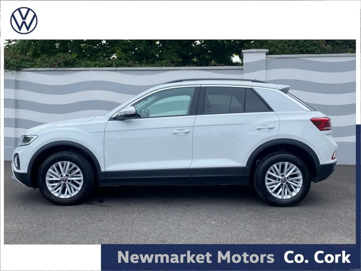 Volkswagen T-Roc 1.0TSI PETROL 110BHP LIFE 6 SPEED - Image 6