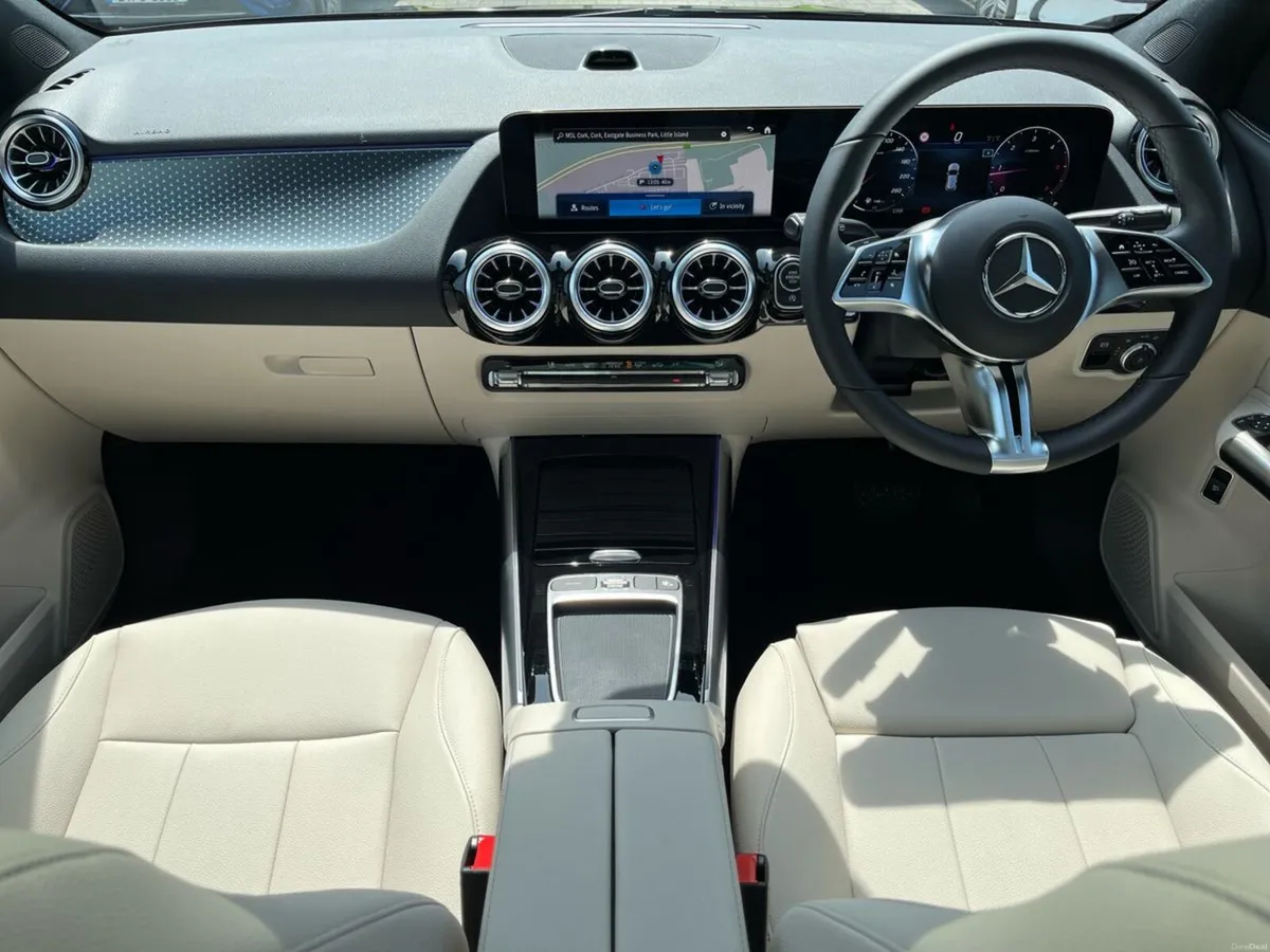 Mercedes-Benz GLA 180D Progressive Line Plus Compa - Image 4