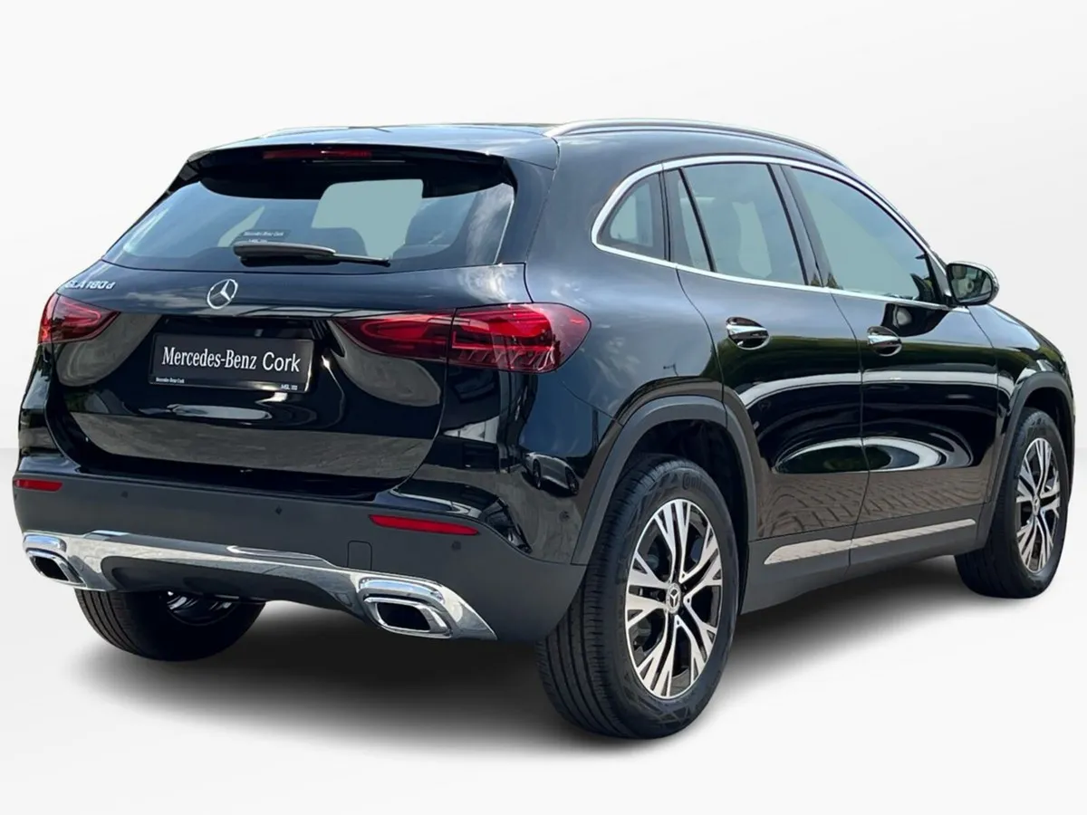 Mercedes-Benz GLA 180D Progressive Line Plus - Image 3