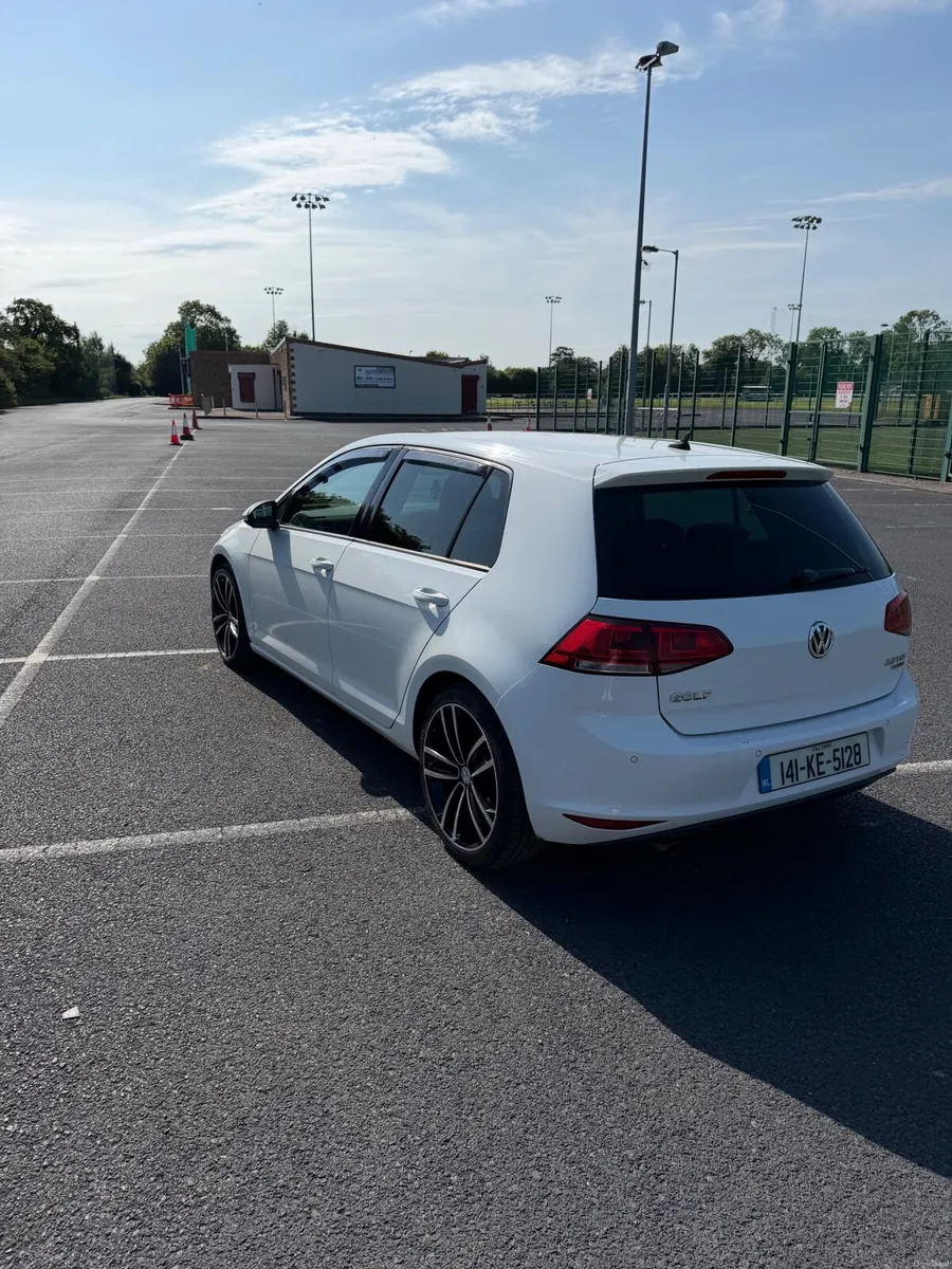 2014 VW Golf 2.0 TDI Bluemotion - Image 3