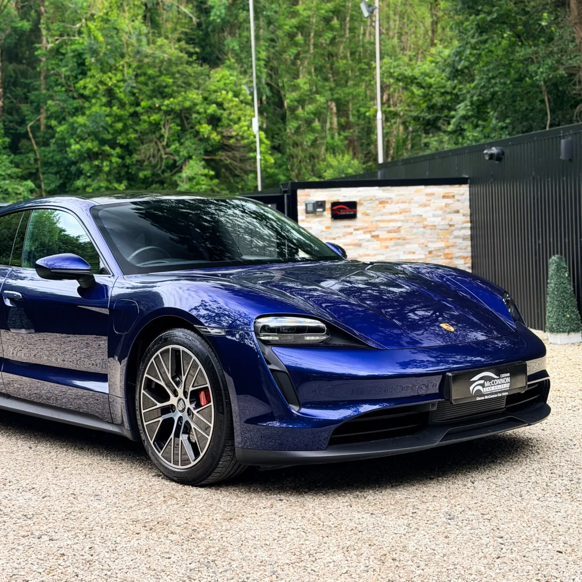 2021 (211) Porsche Taycan 4S Performance - Image 2