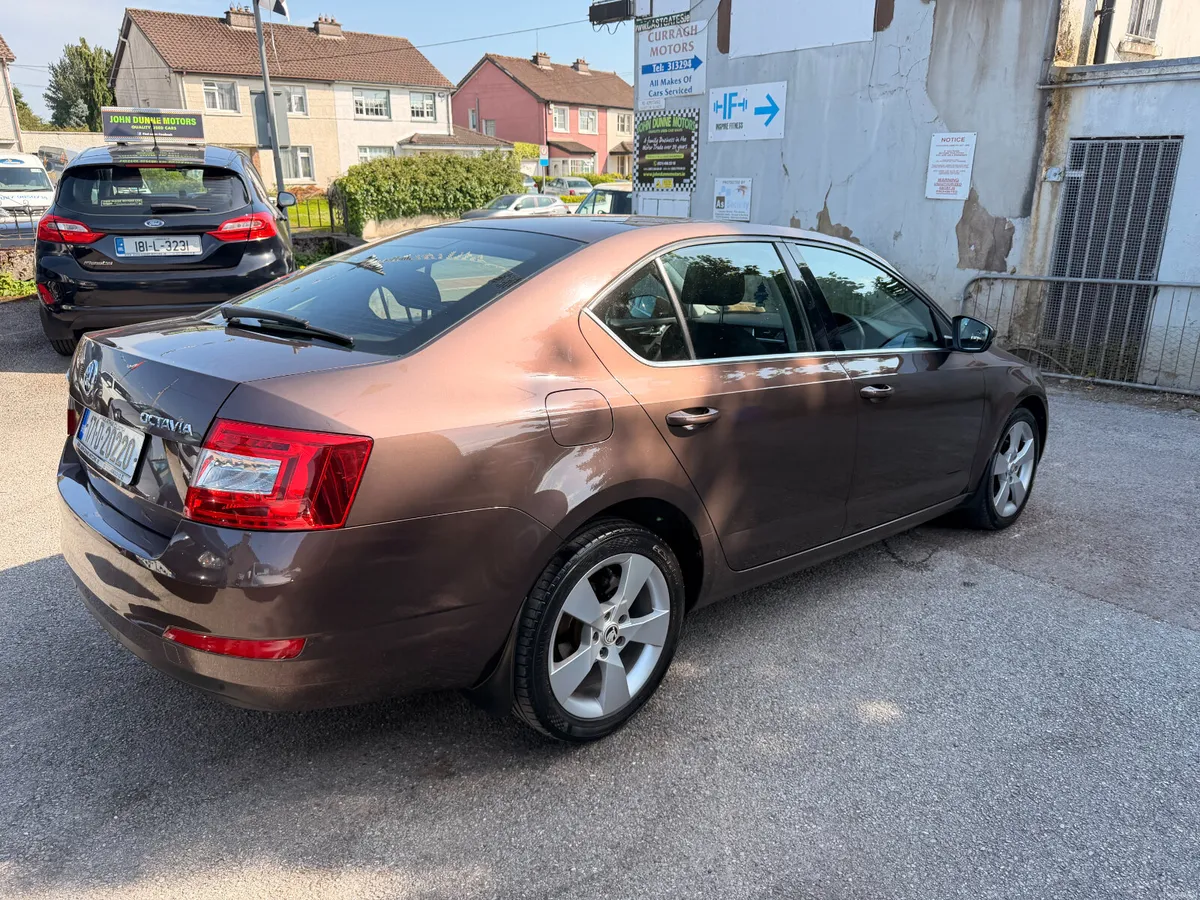 Skoda Octavia 2017 - Image 4