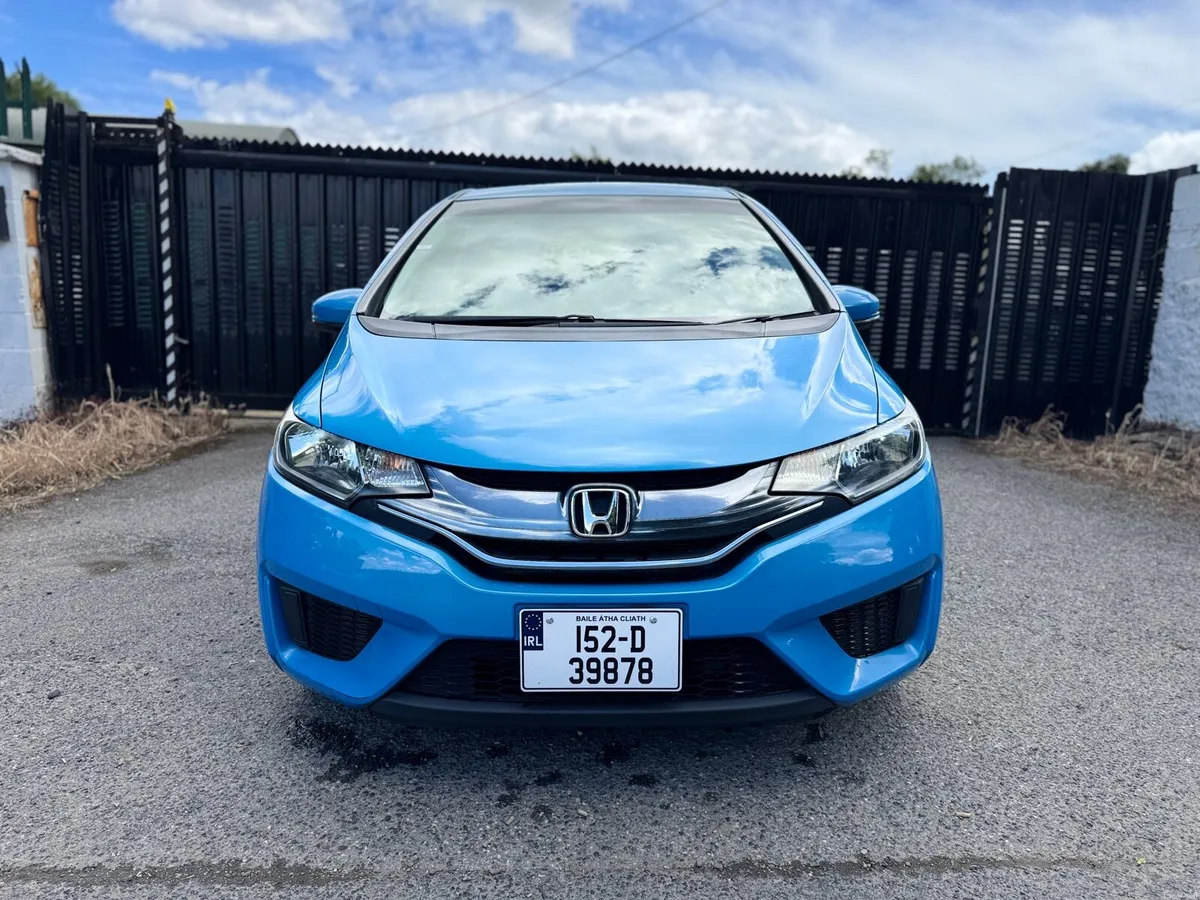 2015 HONDA FIT. VERIFIED 34K KMS. NEW NCT. AUTO1.5 - Image 2