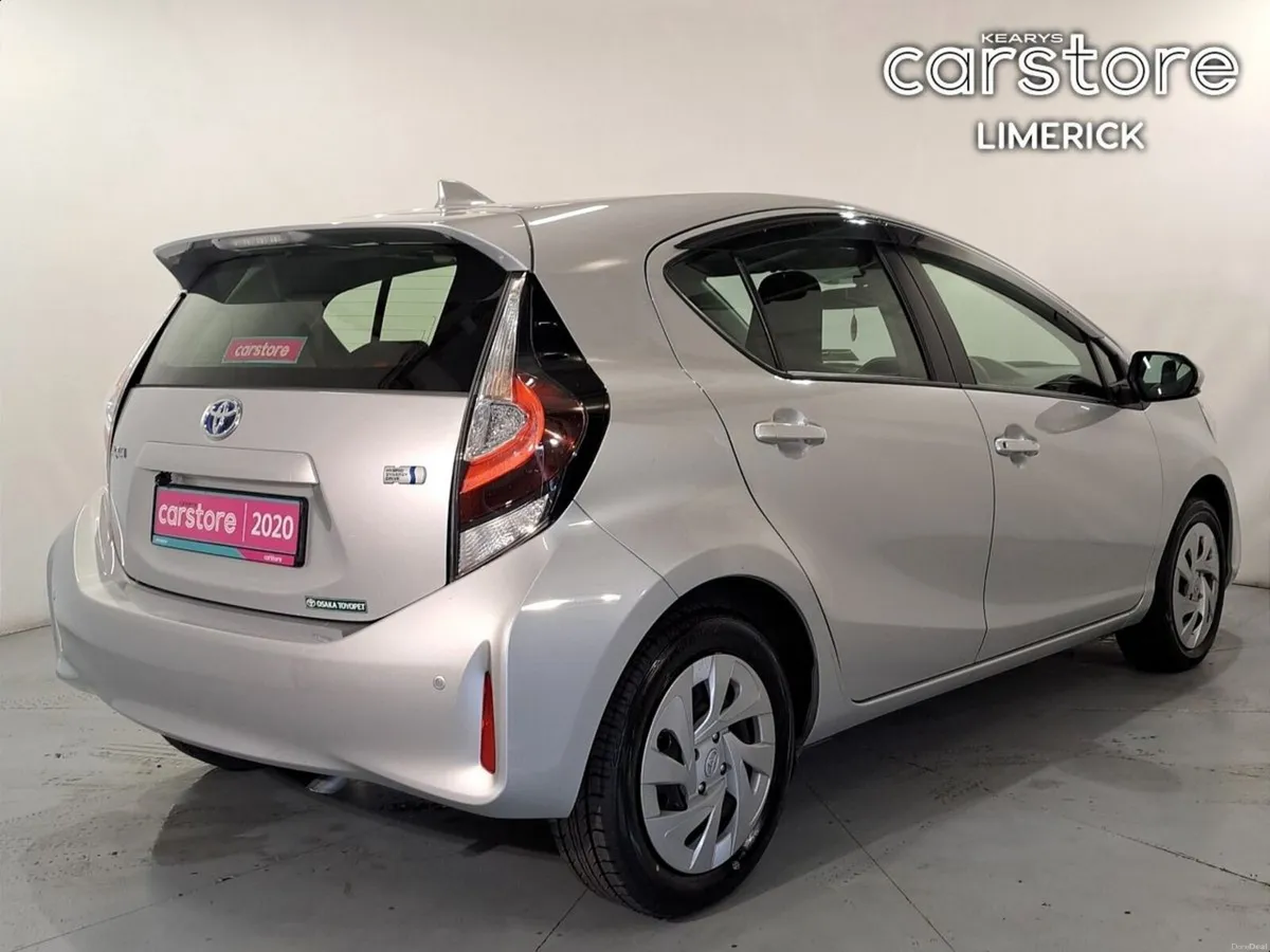 Toyota Aqua 1.5 HYBRID - Image 3