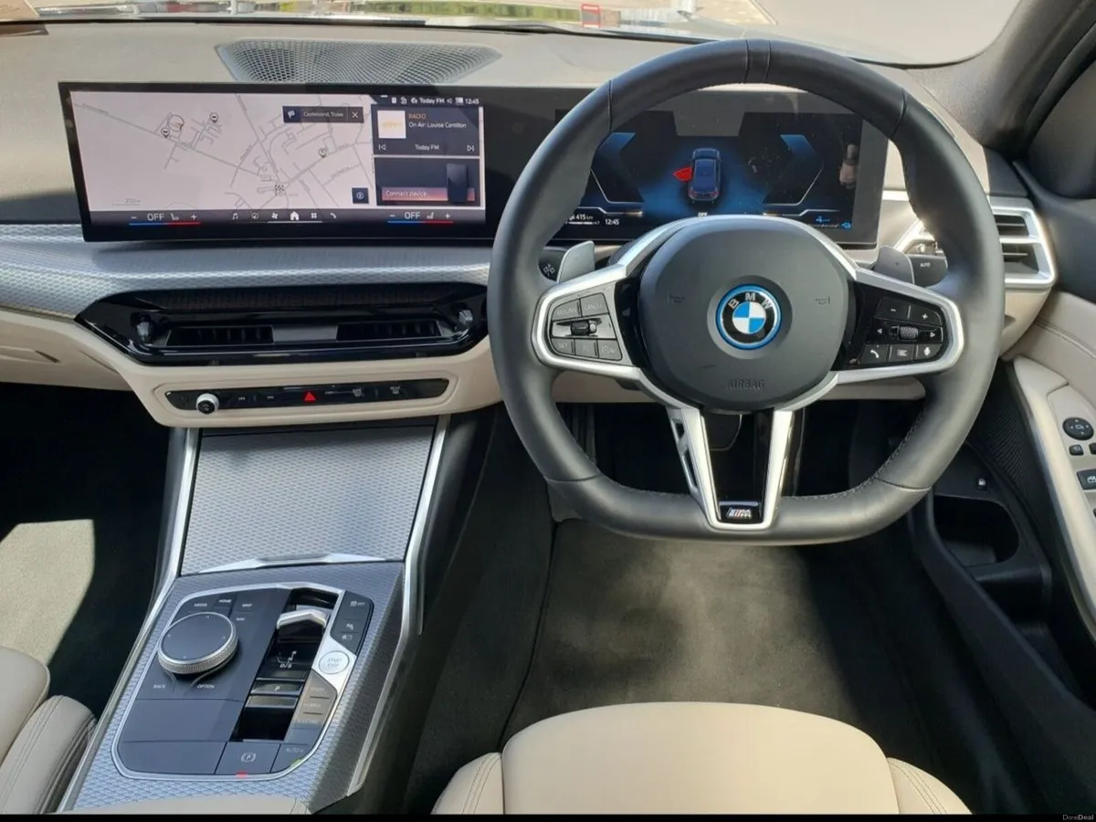 BMW 3-Series 330e M Sport Saloon - Image 5