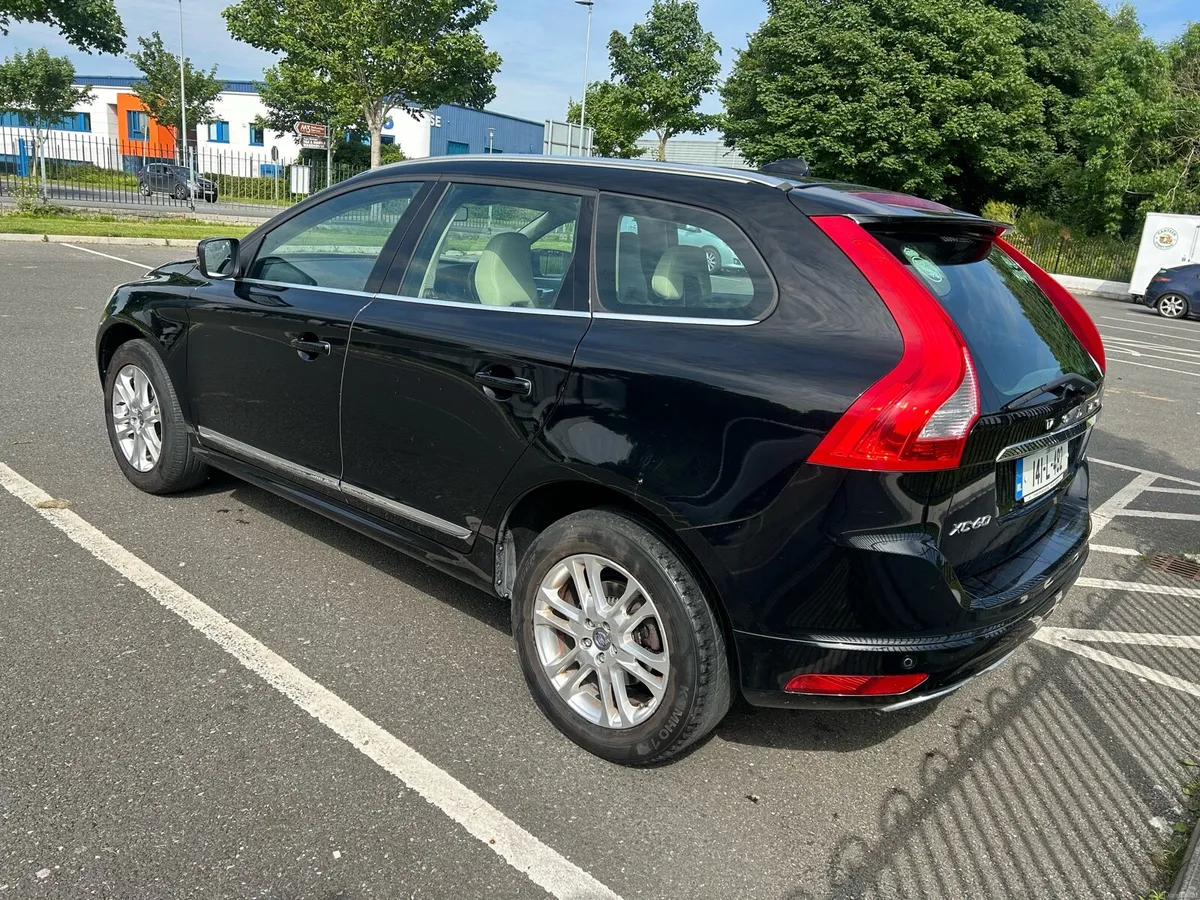 2014 Volvo xc60 - Image 3