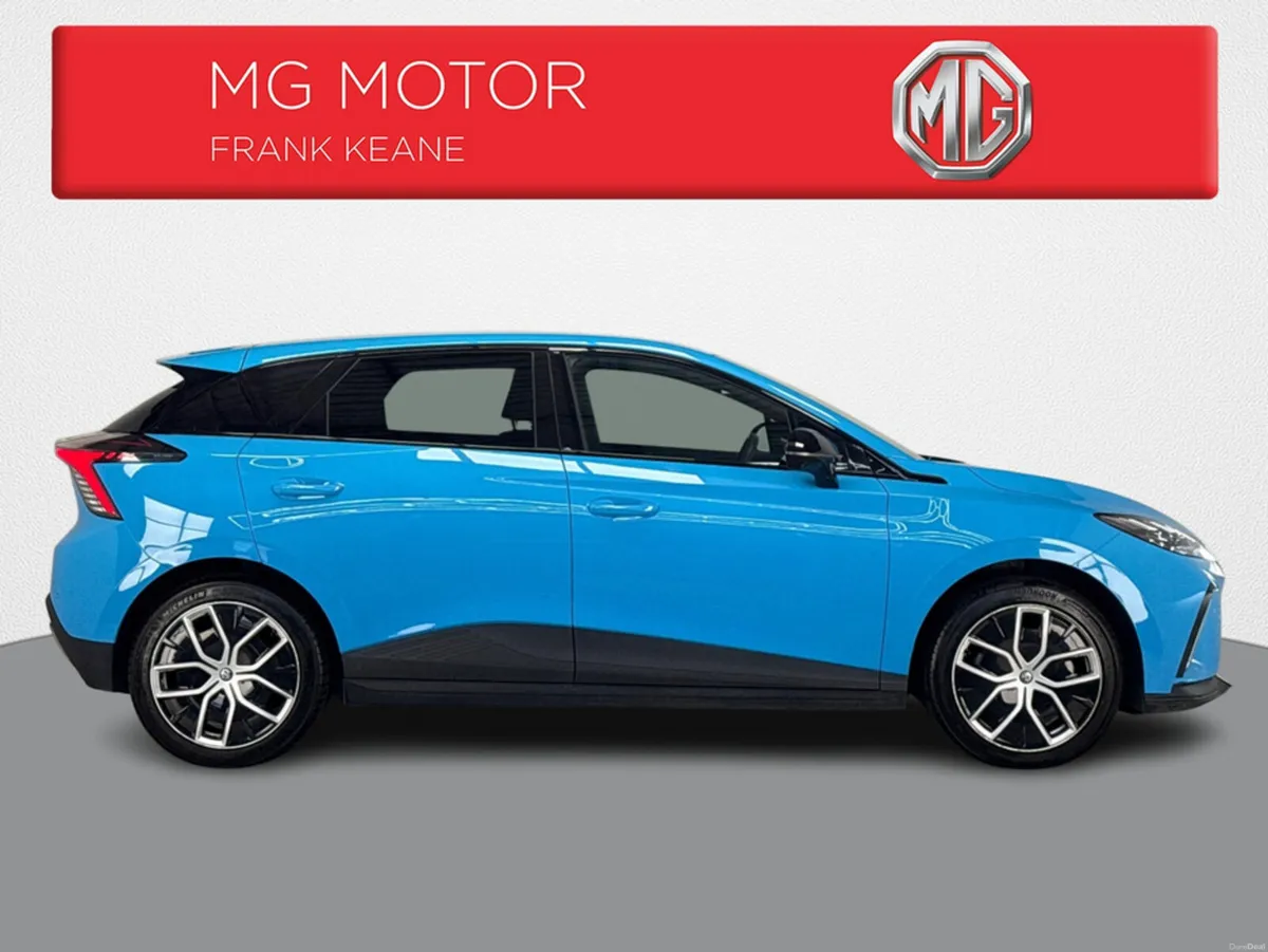 MG 4 TROPHY **FULL BLACK INTERIOR**REVERSE SENSORS - Image 2