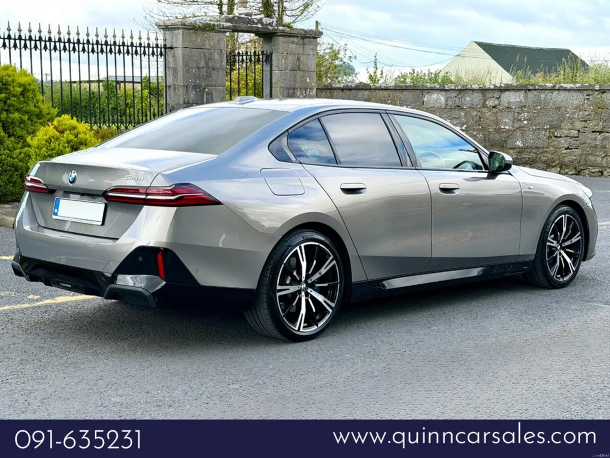 BMW 5-Series 520i M-SPORT AUTO - Image 3