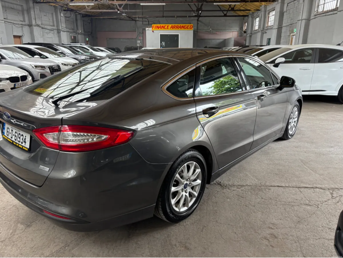 Ford Mondeo 1.5 TDCI 120 ZETEC EC ECONETIC S/S 5DR - Image 4