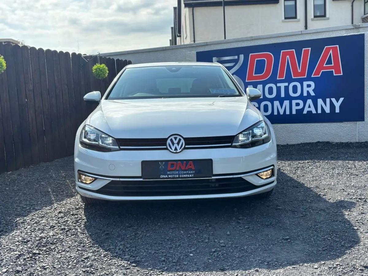 Volkswagen Golf HIGHLINE - PEARL WHITE - 37K KMS - Image 2