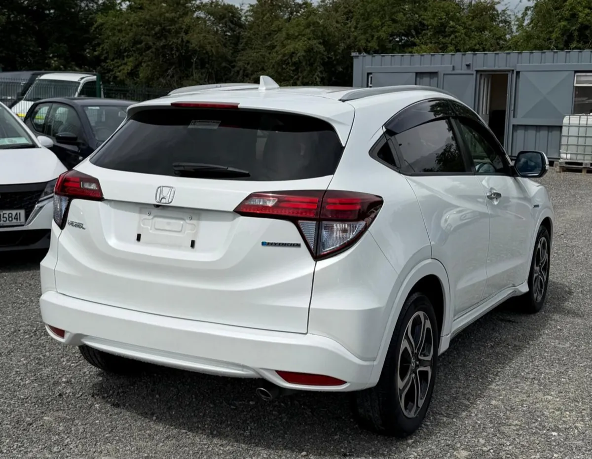 Honda Vezel 2017 – 1.5 Petrol Hybrid Automatic - Image 4