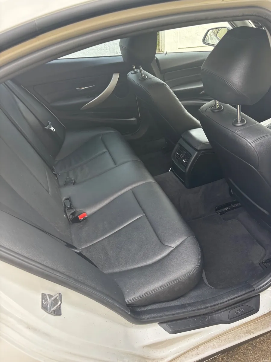 BMW 3-Series 2014 - Image 4