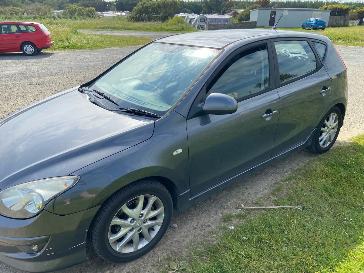 Car - Image 3