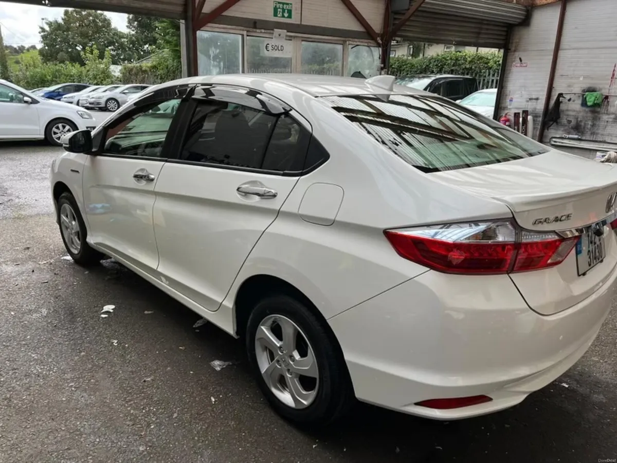 2014 Honda Grace Hybrid 4WD Autobox - High Spec - Image 1