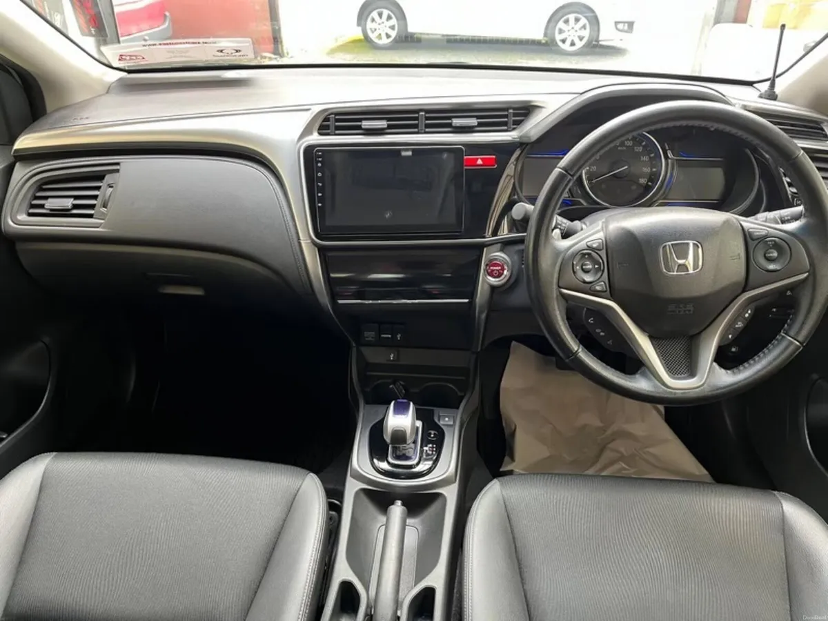 2014 Honda Grace Hybrid 4WD Autobox - High Spec - Image 3
