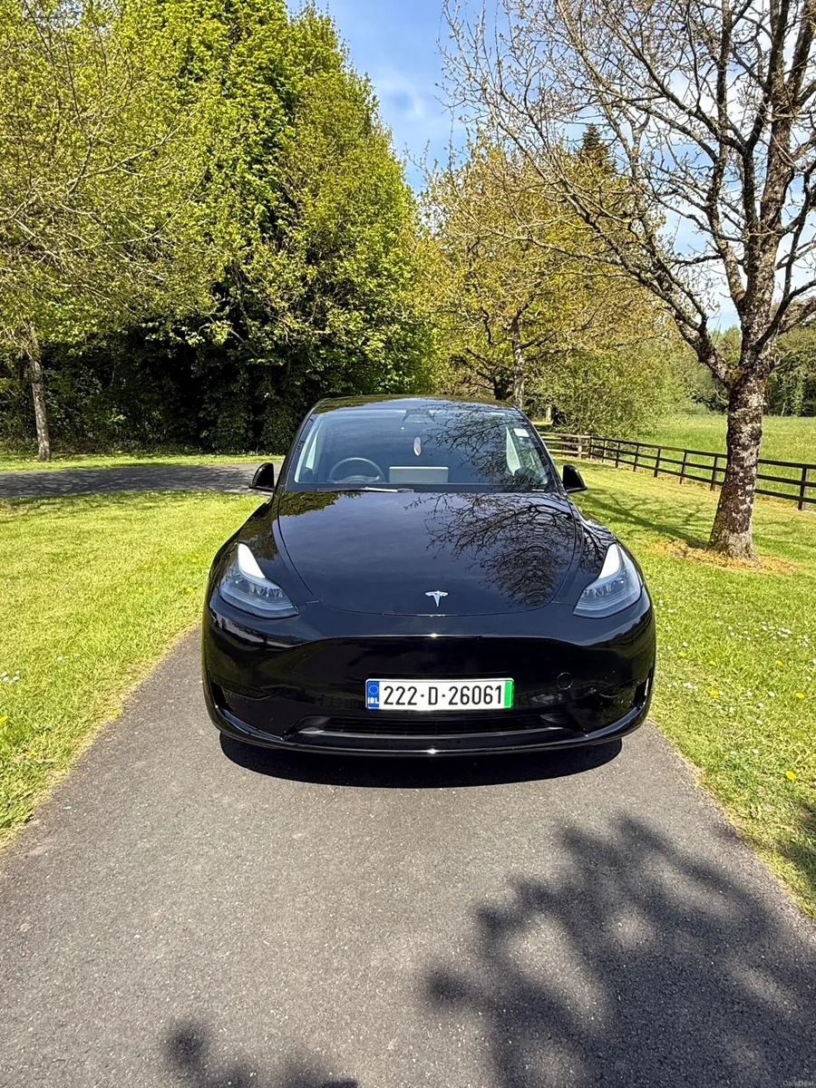Tesla Model Y 2022 RWD - Image 2