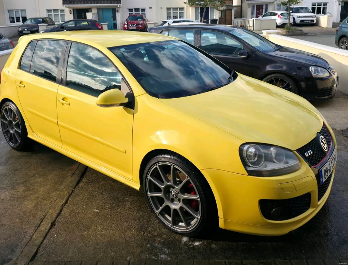 VW Golf Gti Pirelli Edition - Image 4
