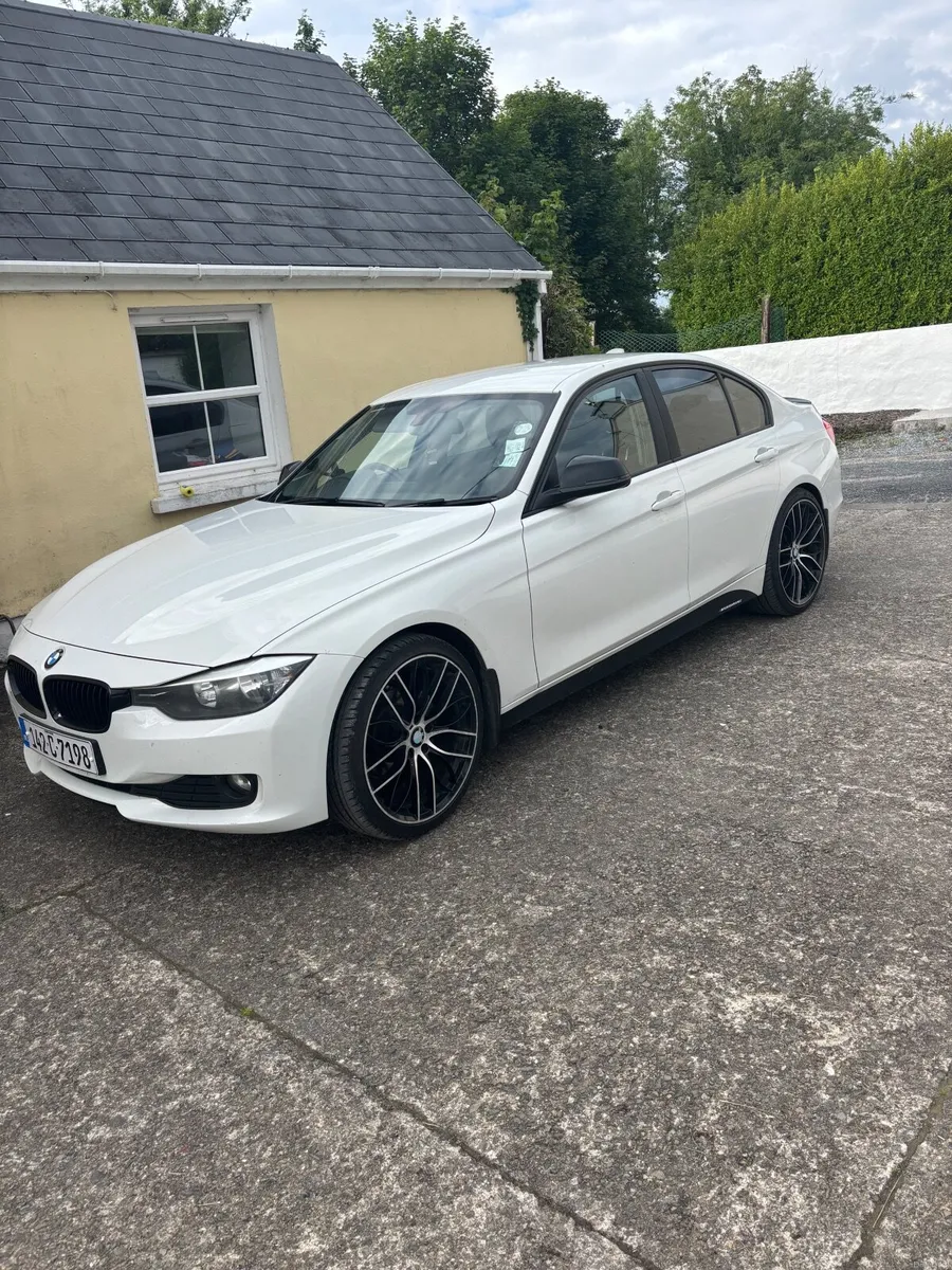 BMW 3-Series 2014 - Image 1