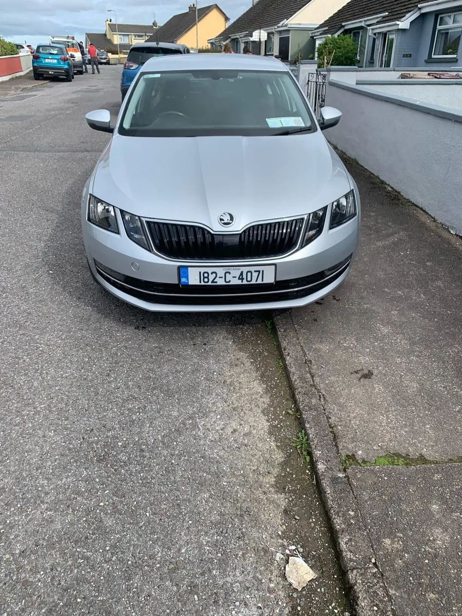 Car skoda octavia - Image 4