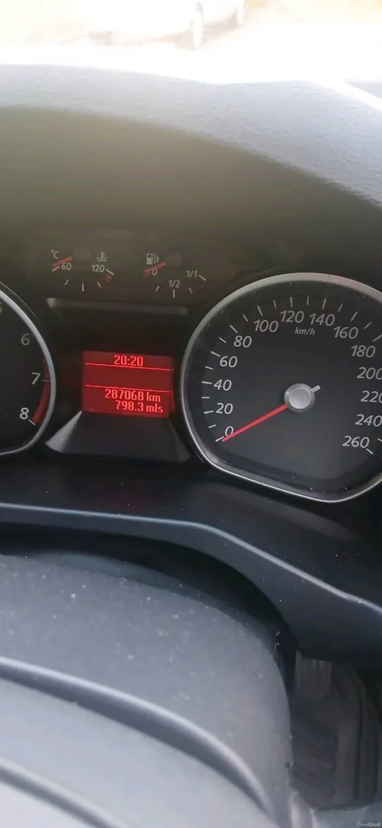 Car - Image 2