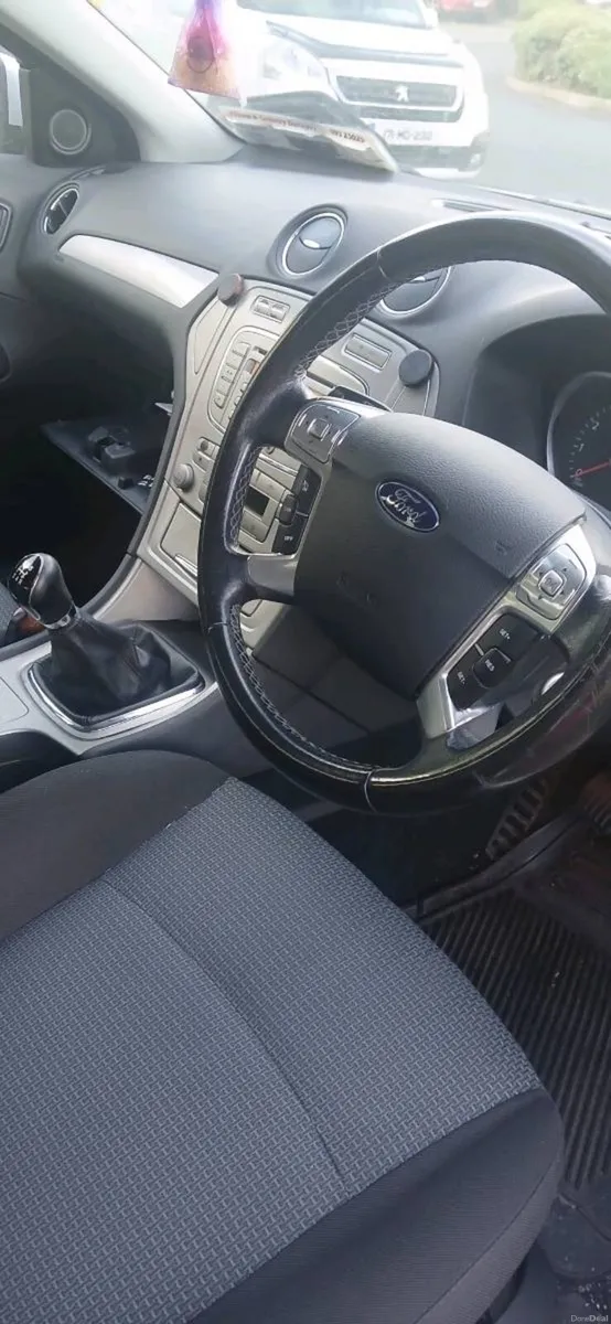 Car - Image 4