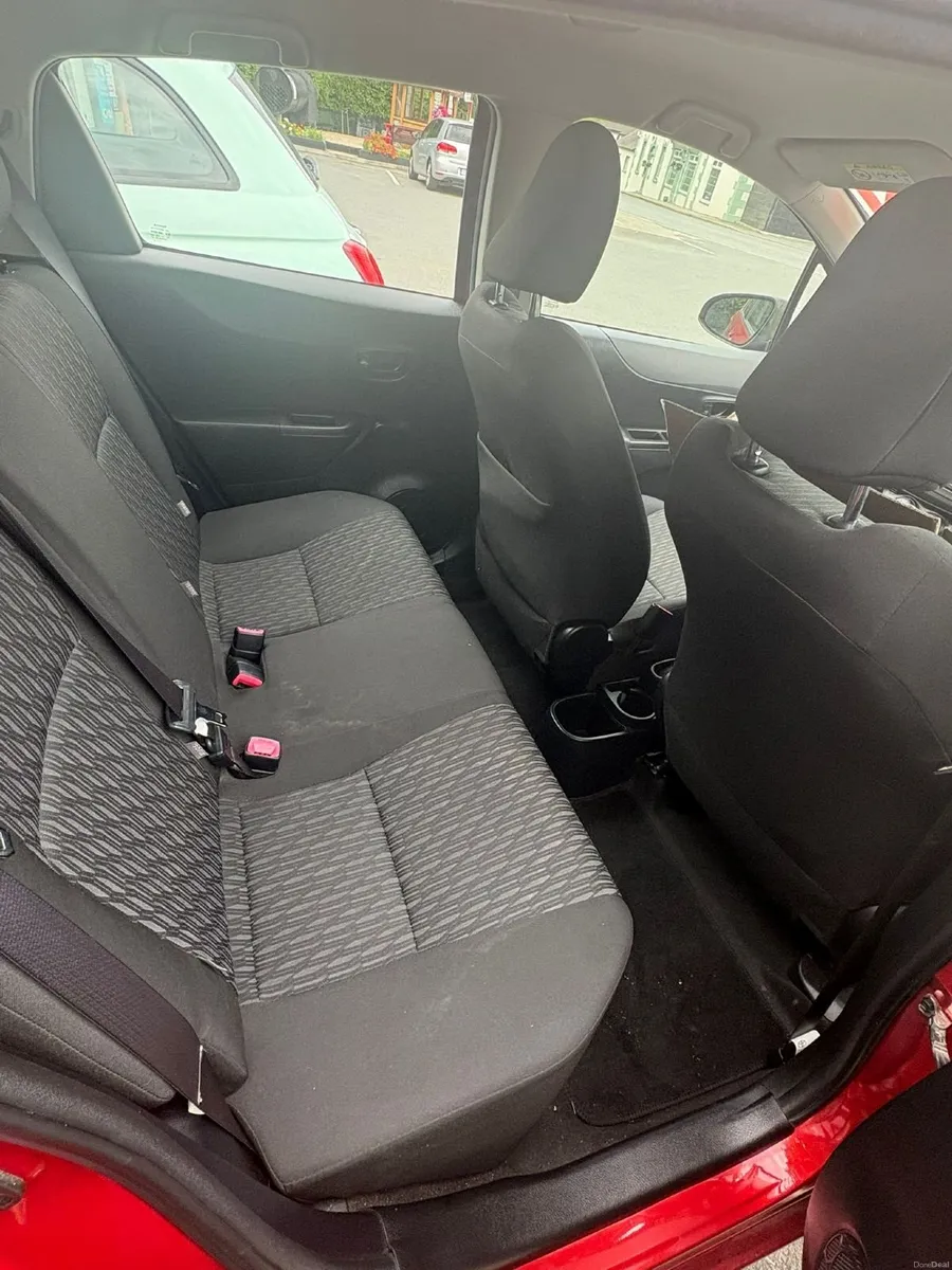 Toyota Yaris 2013 - Image 1
