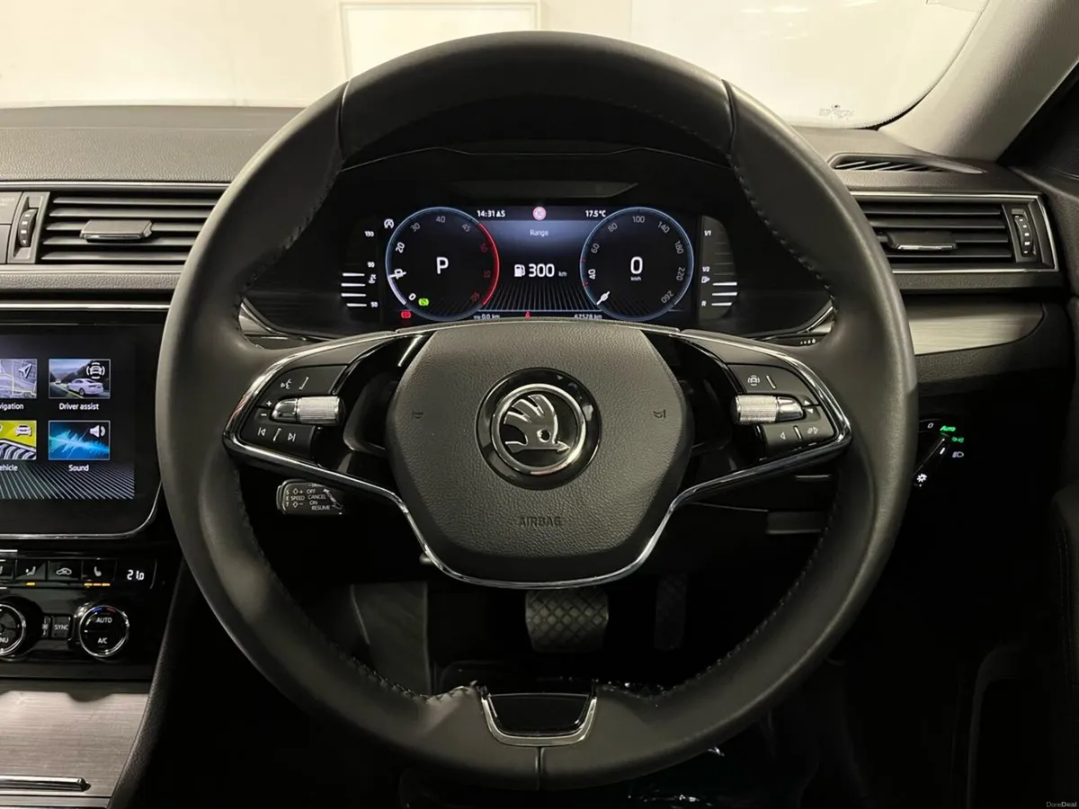 Skoda Superb Style DSG 2.0TDI 150BHP - Reversing C - Image 5