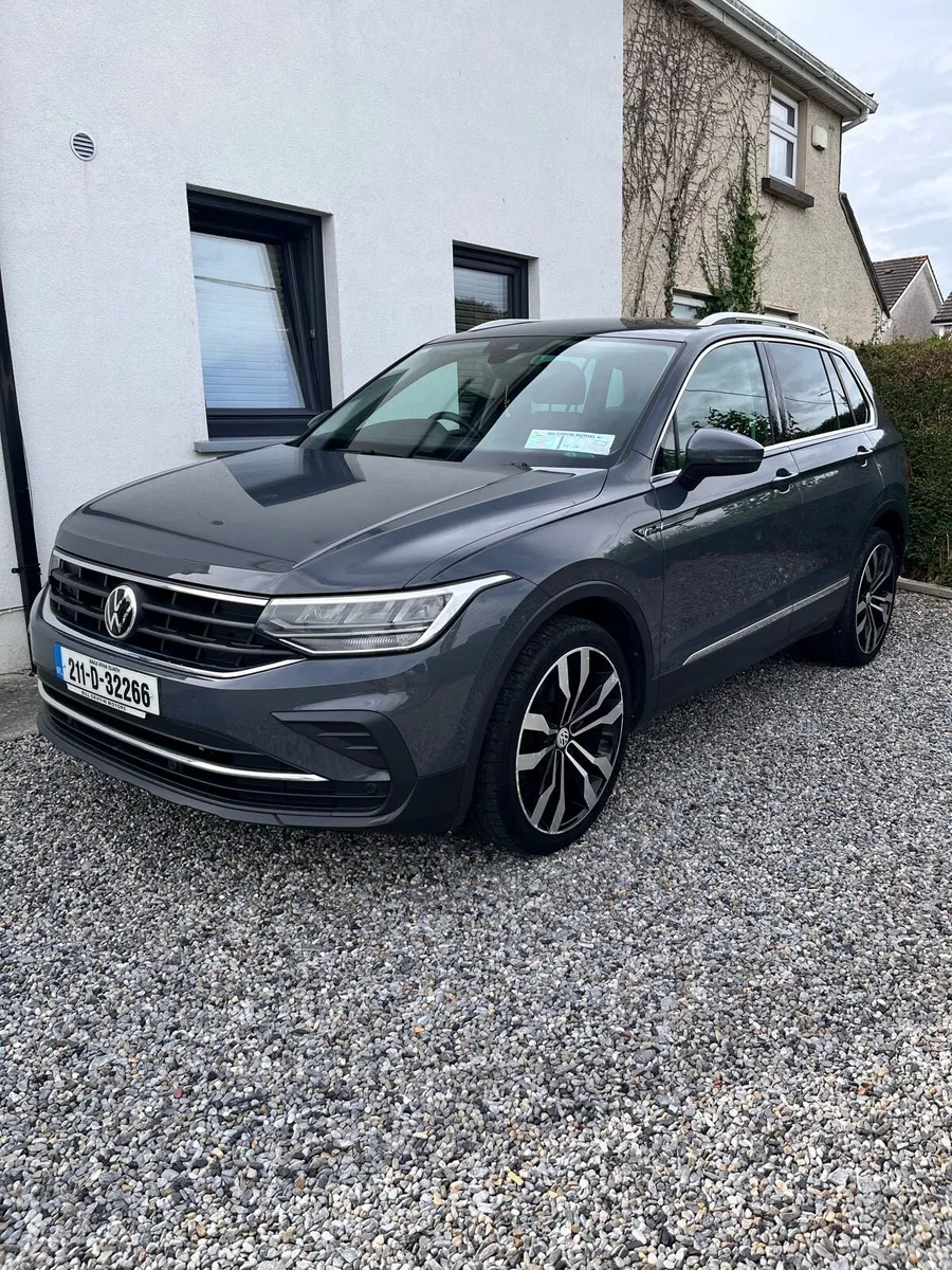 Volkswagen TIGUAN 2.0 TDI R Line Pack - Image 2