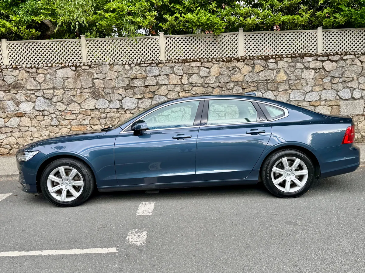 Volvo S90 2019!!!MOMENTUM!!! - Image 5