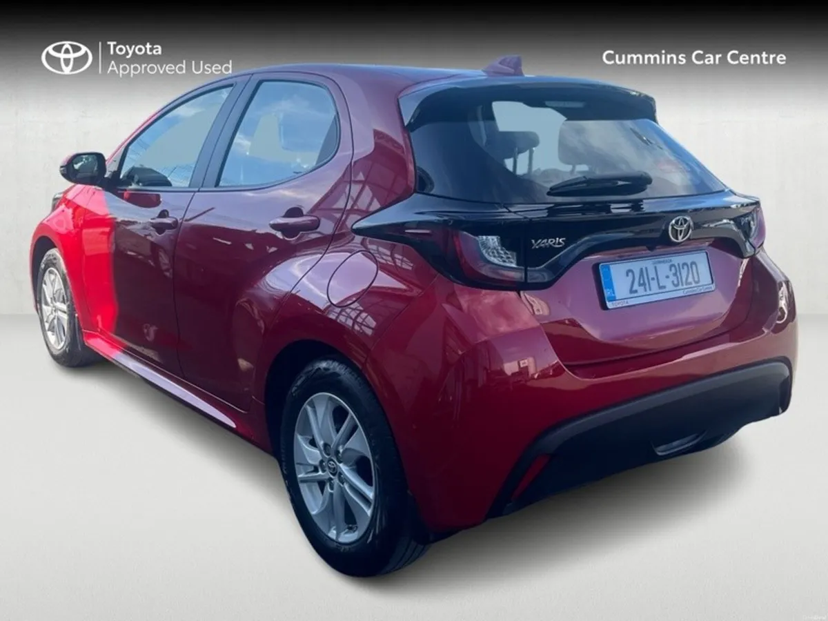Toyota Yaris HYB 1.5 LUNA 115HP STUNNING CAR - Image 2