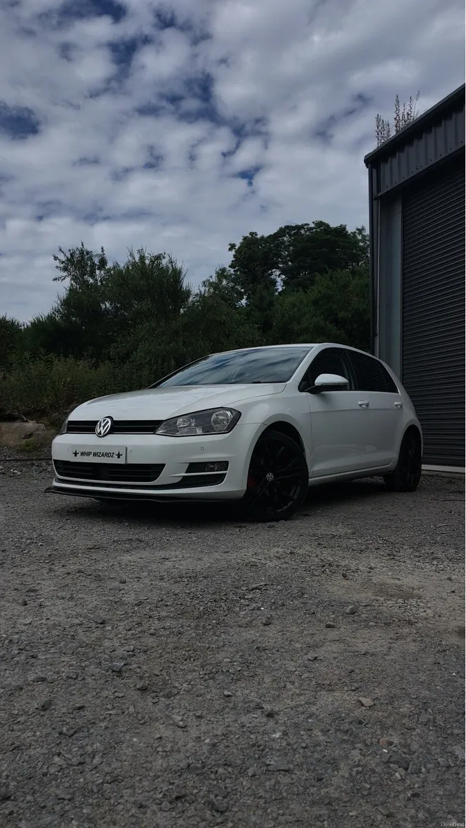 2015 Volkswagen Golf - Image 3