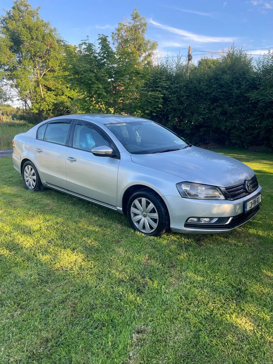 Volkswagen Passat - Image 2