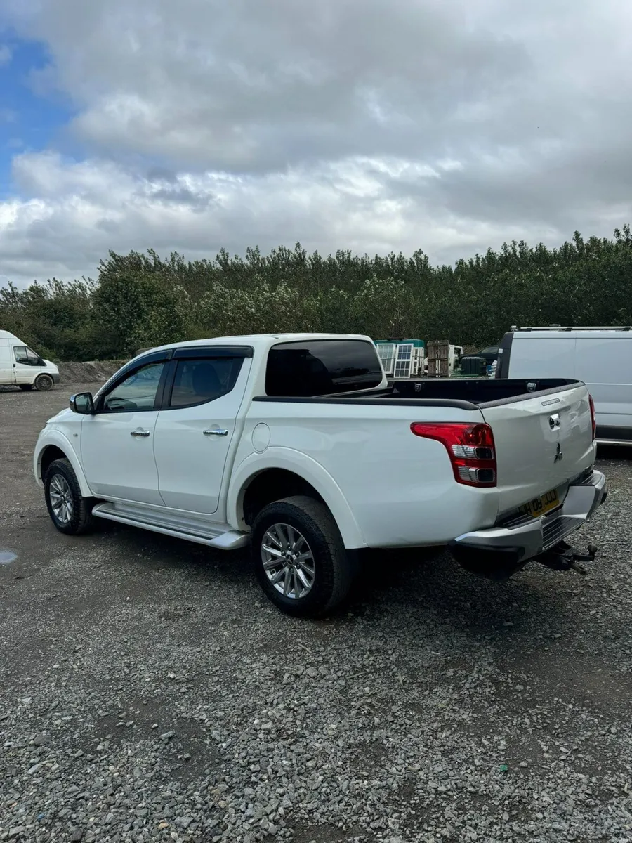 Mitsubishi L200 2019 4x4 great jeep - Image 4