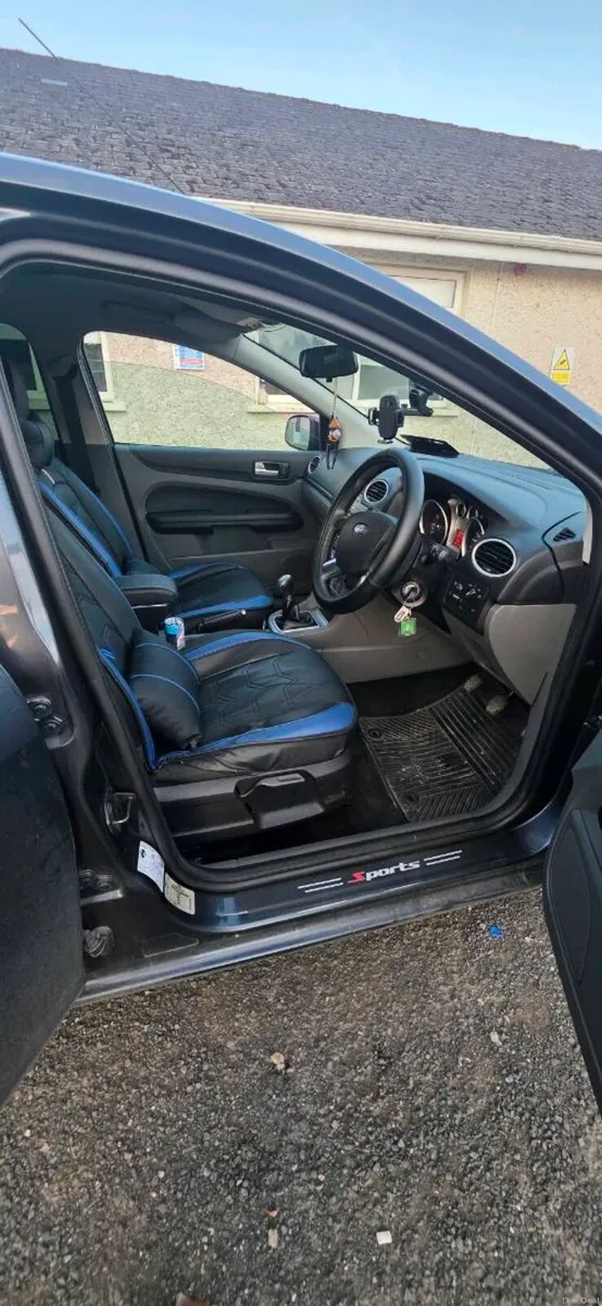 2009 Ford Focus / For Sale or Swap - Image 3