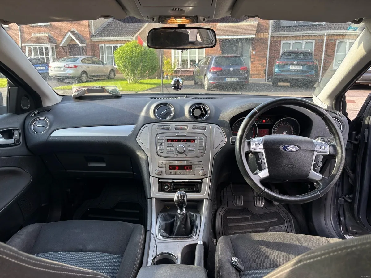 Ford mondeo 2010 - Image 2