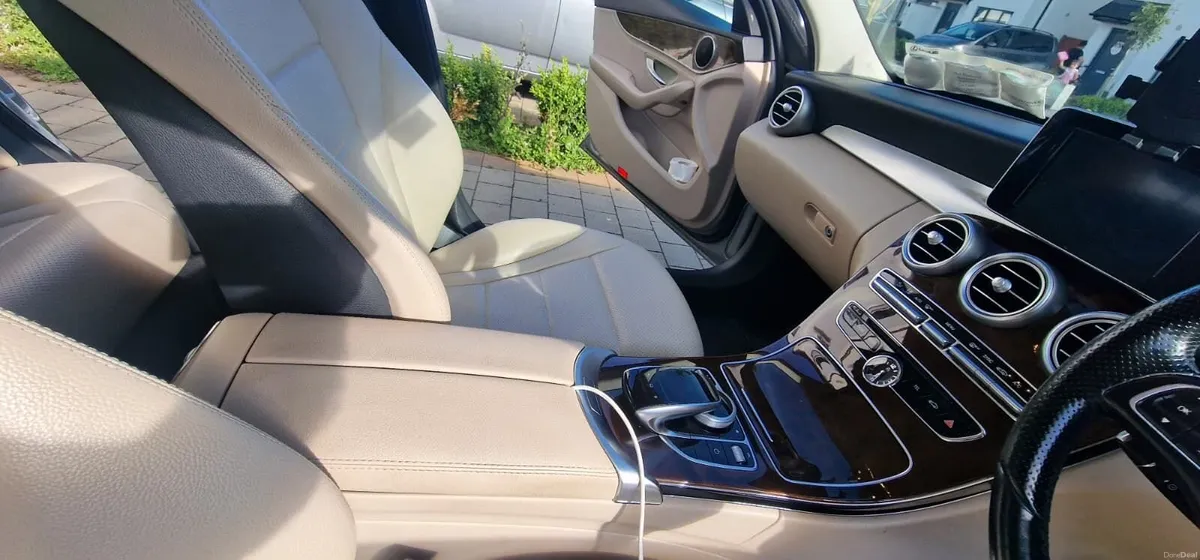 Mercedes-Benz C-Class 2015 - Image 5