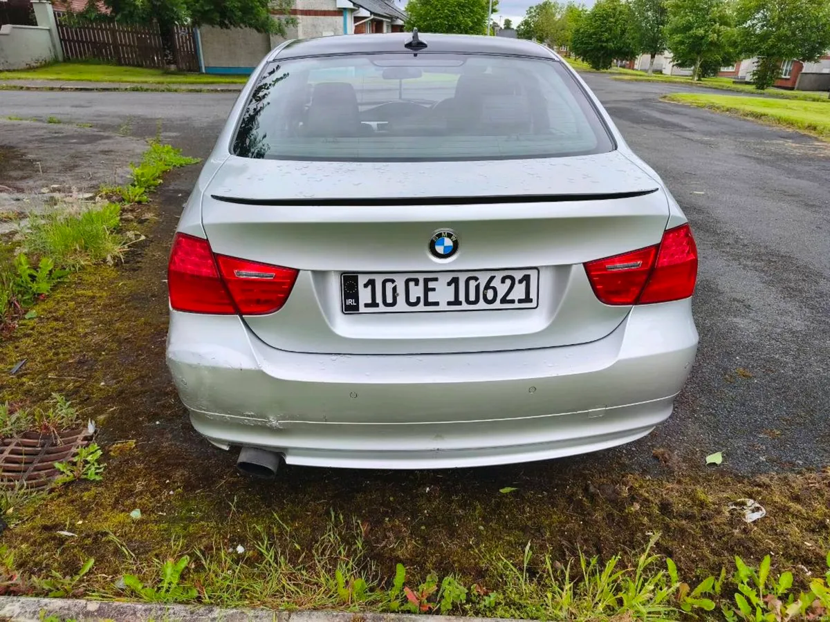 BMW 320 - Image 4