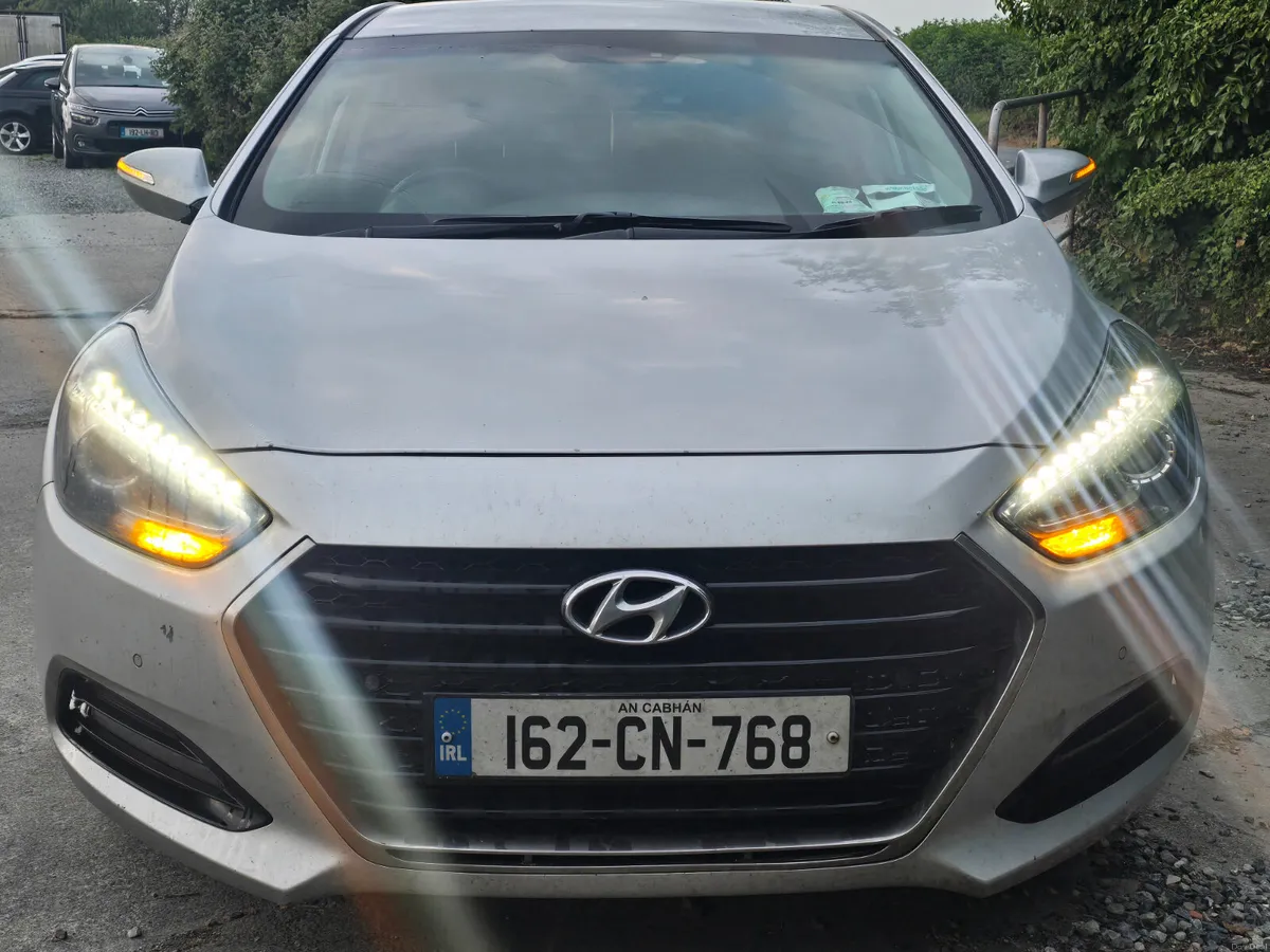 €4990 Hyundai i40 2016 diesel ⛽️ nct&tax €4990 - Image 5